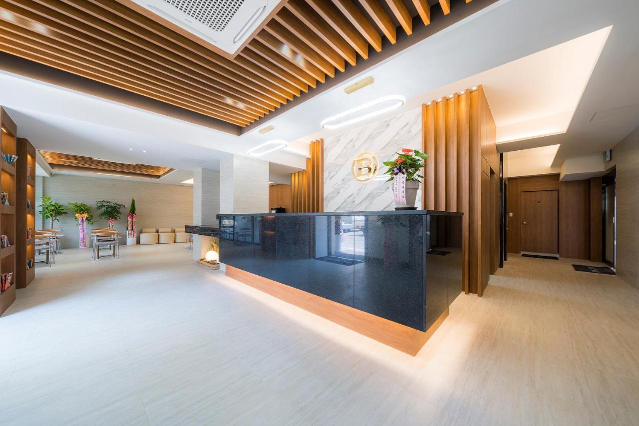 Brown Dot Hotel Pyeonghwa Plaza Mokpo Exteriör bild