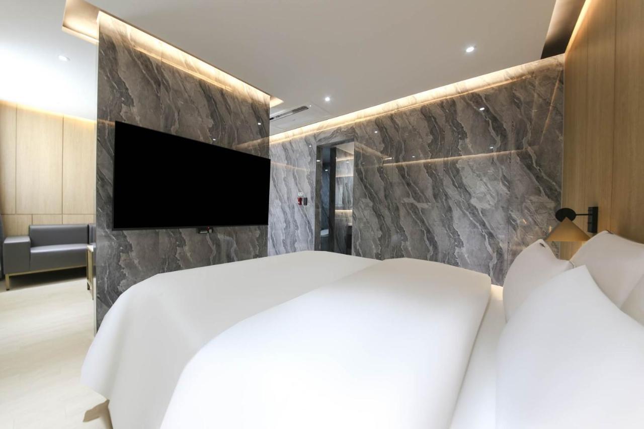 Brown Dot Hotel Pyeonghwa Plaza Mokpo Exteriör bild
