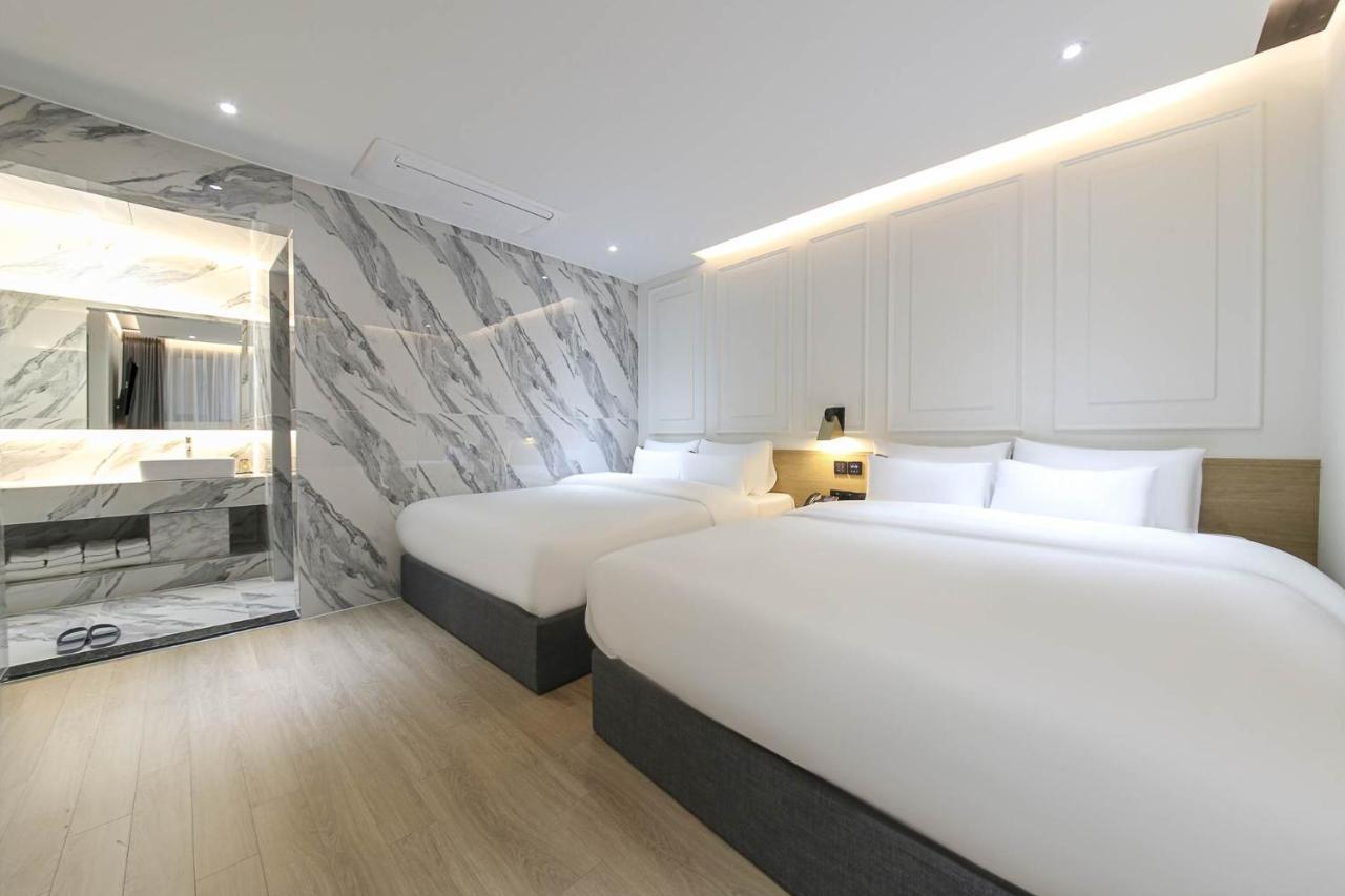 Brown Dot Hotel Pyeonghwa Plaza Mokpo Exteriör bild