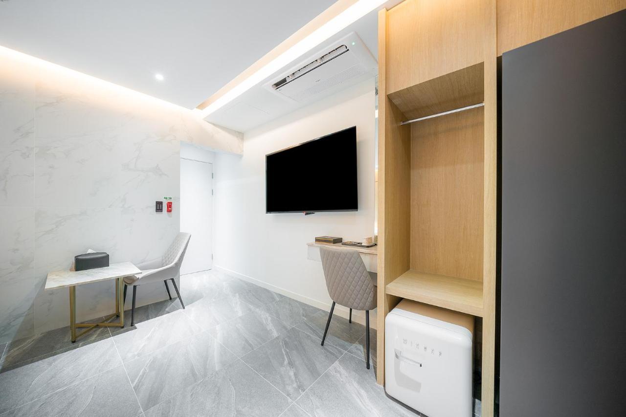 Brown Dot Hotel Pyeonghwa Plaza Mokpo Exteriör bild