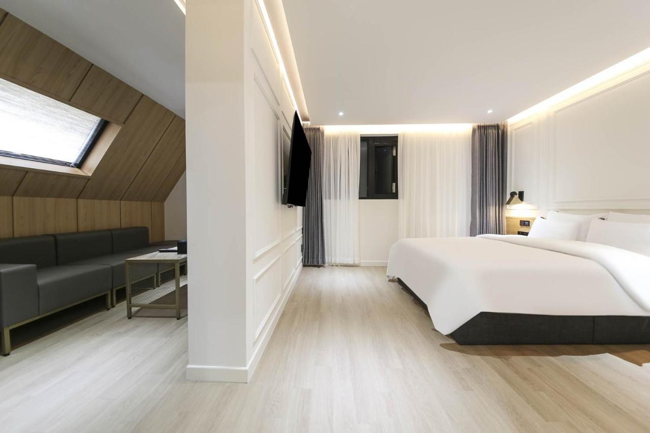 Brown Dot Hotel Pyeonghwa Plaza Mokpo Exteriör bild